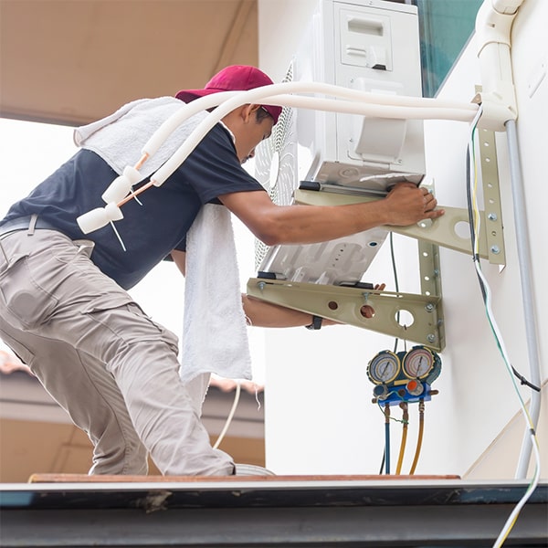 la instalación de aire acondicionado cuenta con una garantía de 2 años en las piezas y la mano de obra